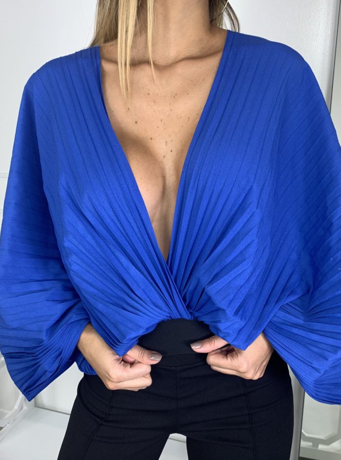 Pleated Origami Styled Deep V Neck Top – Critique’ Boutique